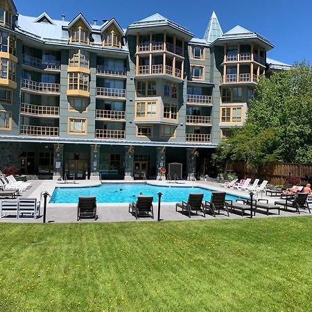Spring Summer Special Cascade Lodge Suite Wifi 2 Hot Tubs Pool Gym Sauna Ski & Bike Storage Room Whistler Exterior photo